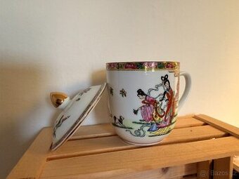 Hrnek na čaj s pokličkou, Čína