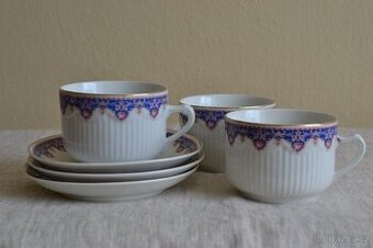 Starožitné hrníčky s podšálky