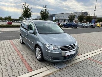 Volkswagen Touran 2.0 TDi 125kw DSG digi klima