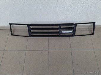 Škoda Rapid  - přední maska