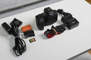 Foťák Canon EOS R + příslušenství