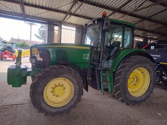 John Deere 6520