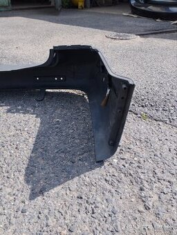 VW Transportér 7H0807417 Zadní nárazník r v 2006