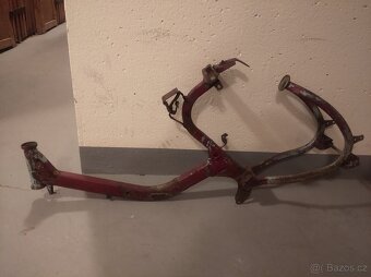 Rám Jawa 550 pařez