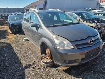 TOYOTA COROLA VERSO