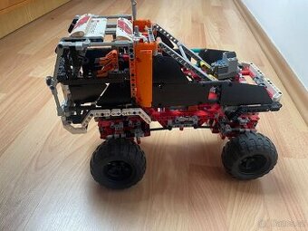 Lego 9398 Terénní auto