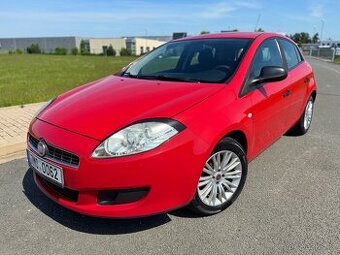 FIAT BRAVO 1.4 66KW BENZÍN //2009 KLIMATIZACE SERVISKA