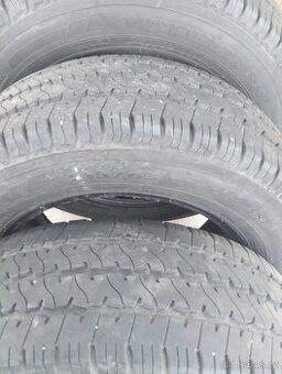 Pneu 215 65 r 16 c - 1