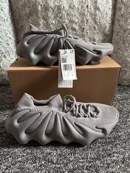 Prodávám nové nenošené yeezy 450 stone grey