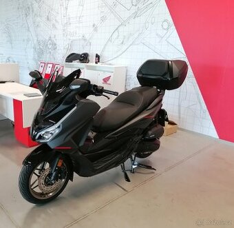 HONDA FORZA 125 SPECIAL EDITION