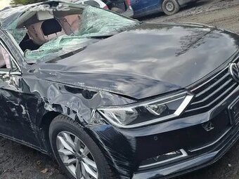 bouraný Volkswagen Passat B8