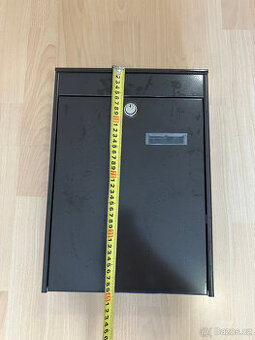 Poštovní schránka + klíče nová