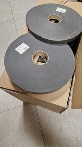 Samolepicí PE pás pod sádrokartonářské profily 25 mm × 3 mm,