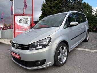 Volkswagen Touran 1.6 TDi • 1/2012 • 77kw • 7 míst