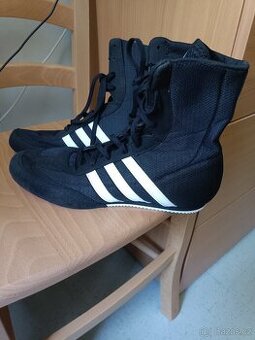 Boty Adidas na box 44