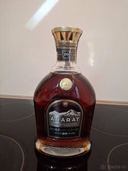 ARARAT 2O.LETÁ ARMÉNSKÁ BRANDY