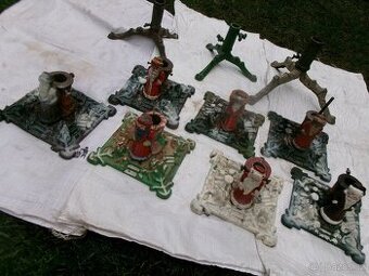 prodám vánoční stojany a různé staré kuchyňské vybavení.