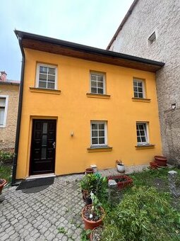 Byt 2kk, 65m2, cihla, v samostatném objektu