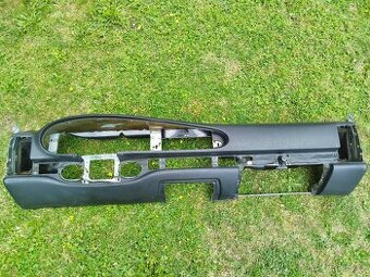 Prodám Porsche 944 palubní desku