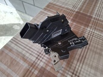 Ford mondeo mk4 zámek dveří LP