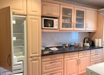 Buková kuchyňská linka z masivu se spotřebiči,6248