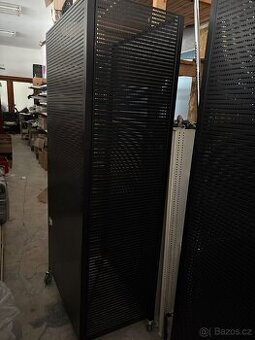 Stojany drátěný program na zboží