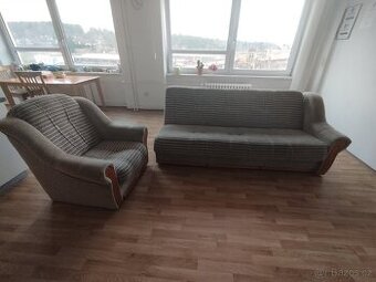 Dám za odvoz starší gauč a křeslo