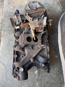 Ford Mustang 1969,sání,puklice