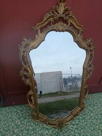 Zdobené zrcadlo