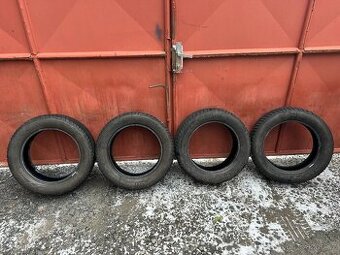 Prodám gumy 205/55/16. - 1