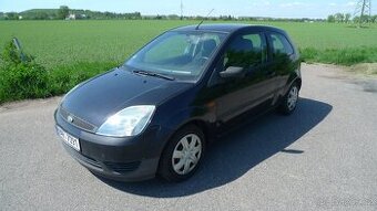 FORD FIESTA  1.3i 44KW  ČERNÁ BARVA 2004 NOVÁ TK 