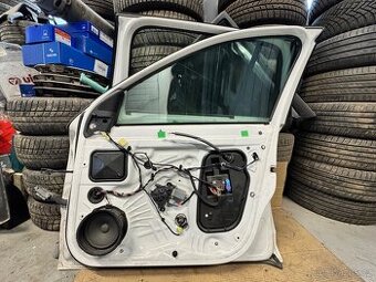 Škoda Octavia 3 dveře pravé přední a zadní