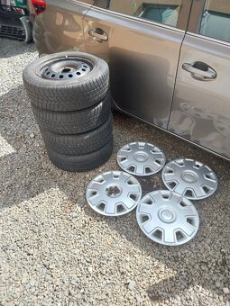 195/60/15 sada plech ford + poklice
