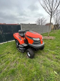 Zahradní traktor Husqvarna CTH 150 motor Kawasaki