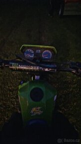Kawasaki kmx 125 - 1