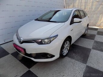 Toyota Auris 1.8 Hybrid/Active/1.Maj.ČR/AT/