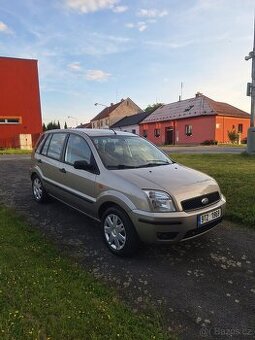 FORD FUSION 1,6i + NOVÁ STK