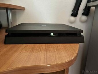 PS4 Slim a VR