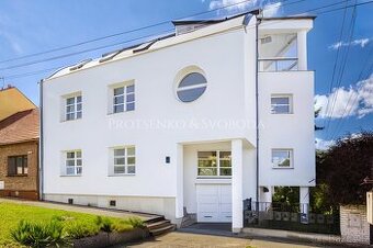 Prodej vícegeneračního domu 530m², pozemek 1395m², Křižanov