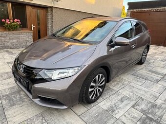 Honda Civic 1.6 i-DTEC 88 kW Tourer, servisní kniha