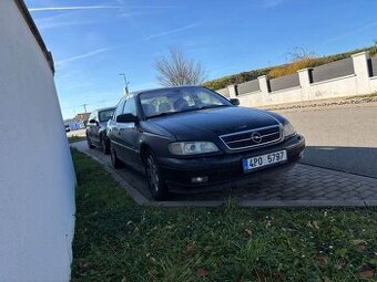 Opel Omega V6