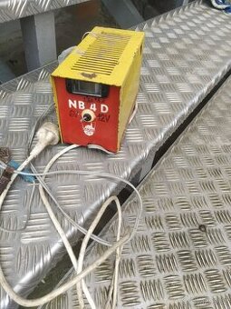 Nabíječka baterií 6/12v Kovoplast Nitra SK - 1