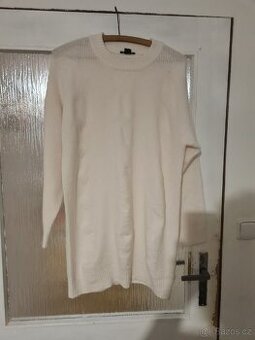 Dámský dlouhý svetr novy