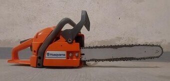 Husqvarna 137, motorová pila