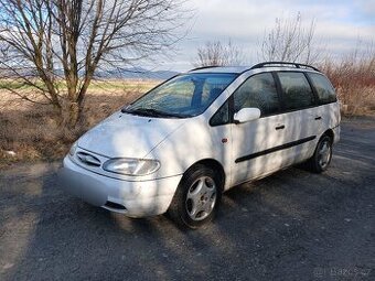 Ford Galaxy 2.0 Benzin,tažné.