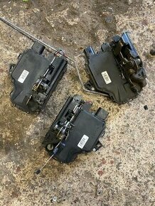 Zámky dveří P/P P/Z VW, ŠKODA, SEAT, AUDI 3b1837015q