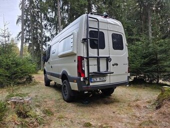 EXPEDIČNÍ OBYTNÉ VOZIDLO MERCEDE-BENZ SPRINTER 319CDI 2021