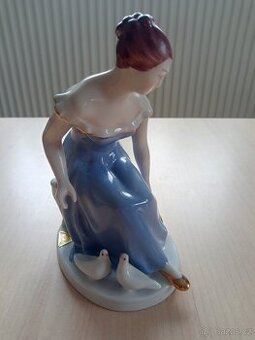 PORCELÁNOVÁ PANENKA - POPELKA - ROYAL DUX - TOP STAV