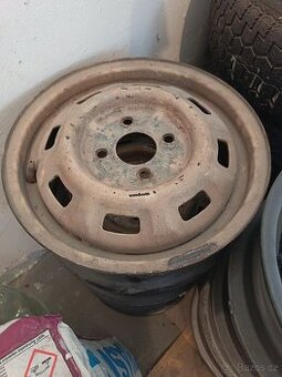 Kola ,disky,Škoda Favorit a Škoda Felicia - 1