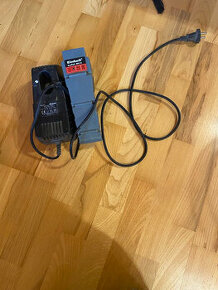 Prodam dobijecku a akumulator 24V